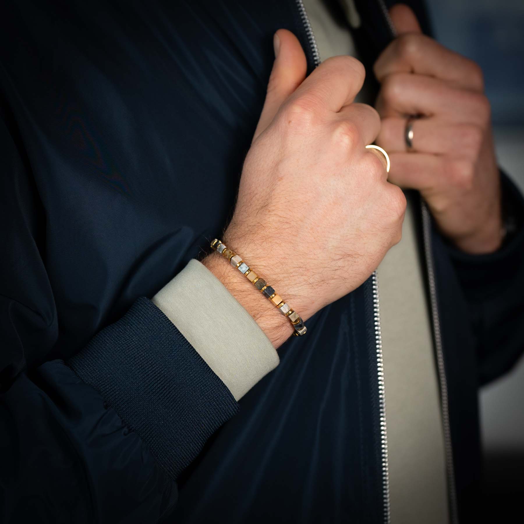 Grey Picasso Jasper Square Cut armband