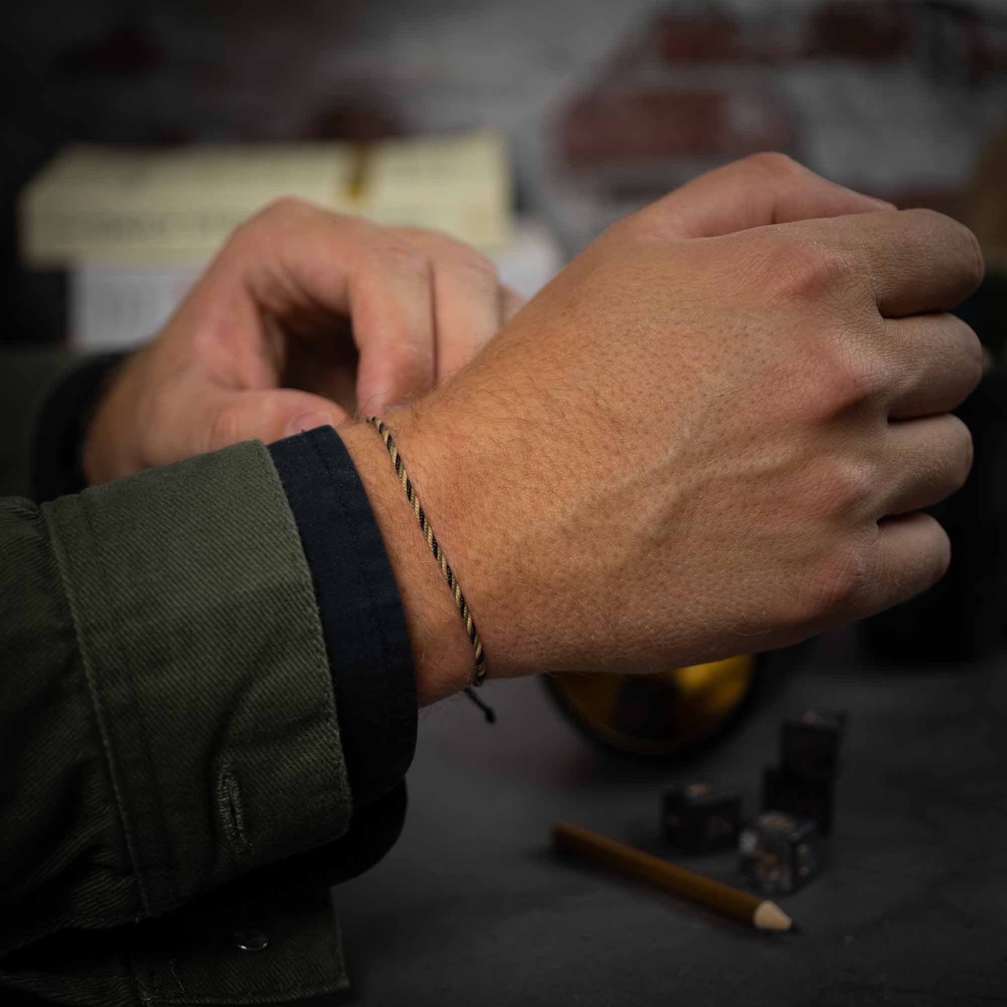 Militär Twisted Armband