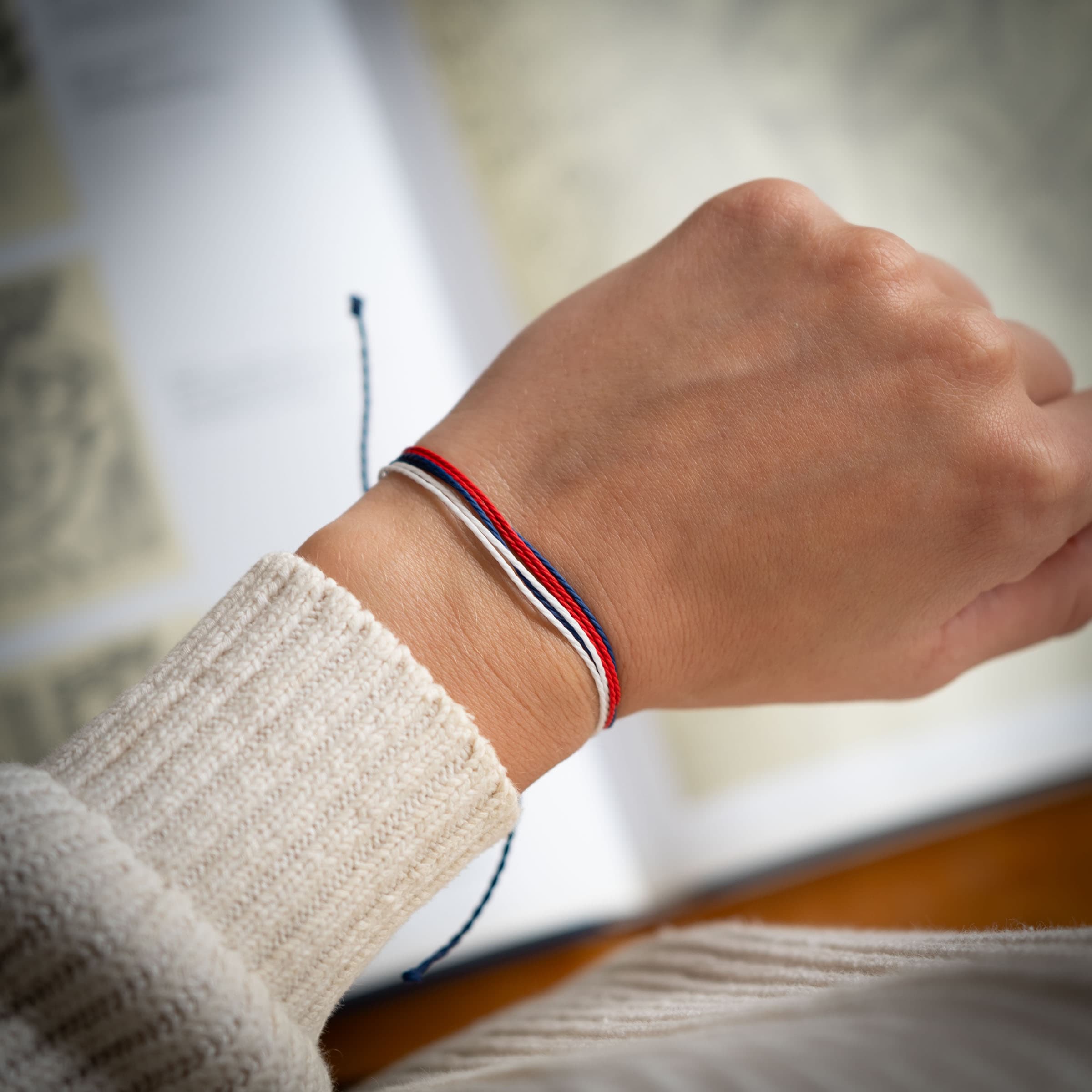 Vanguard String bracelet
