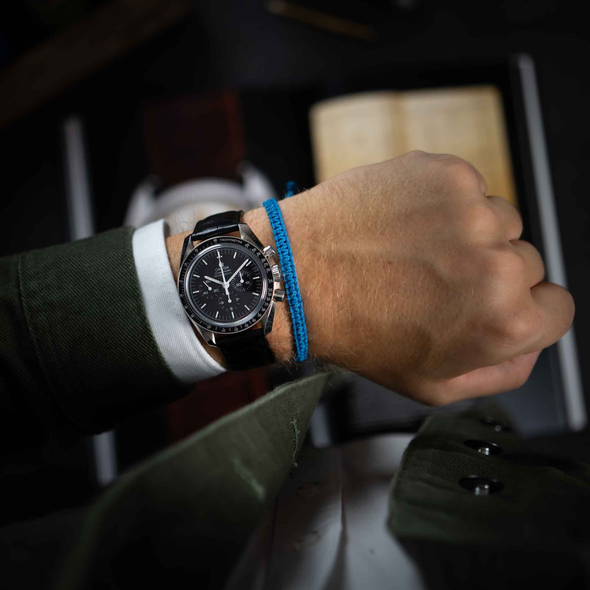 Blue Chip Cobra Bracelet pack
