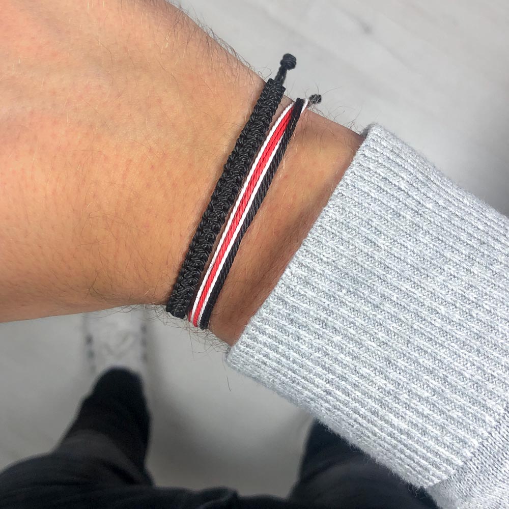 black bracelet pack for the UK