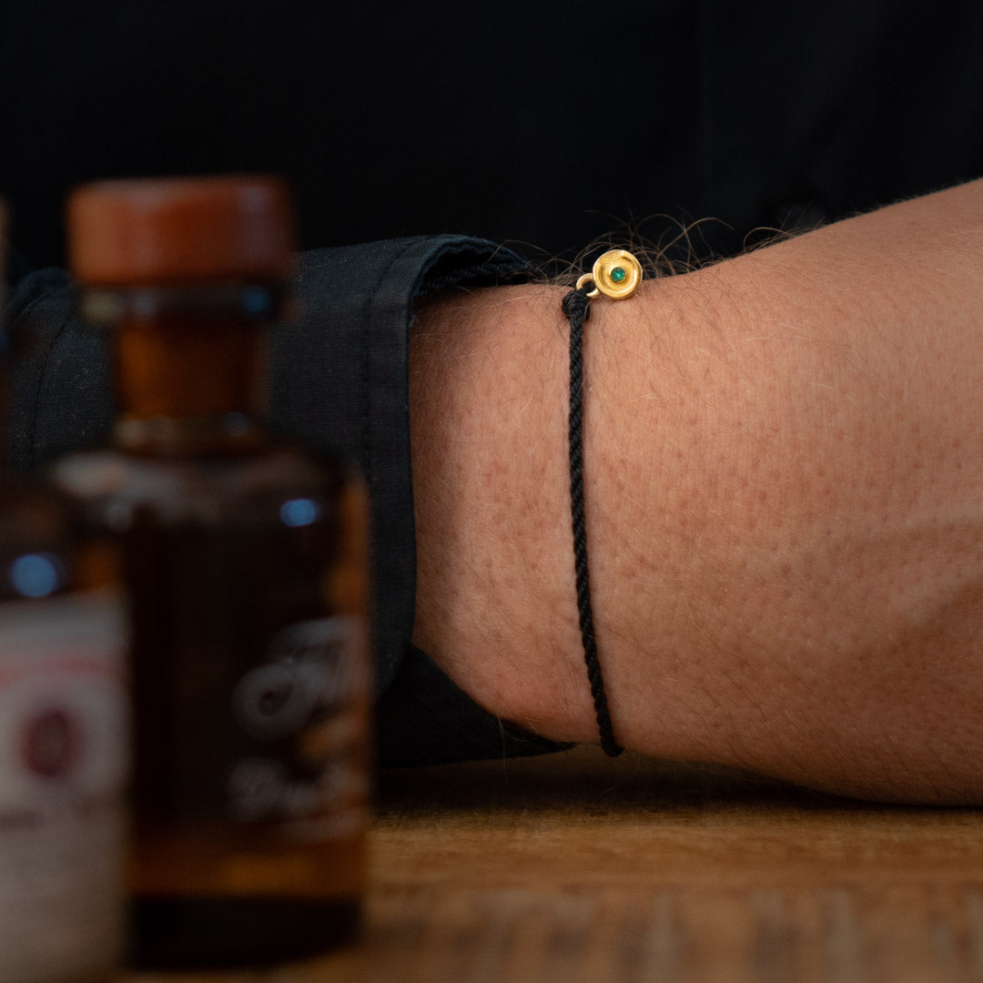 Schwarzes Twisted Armband - 14K vergoldeten Anhänger mit Blauer Topas Stein