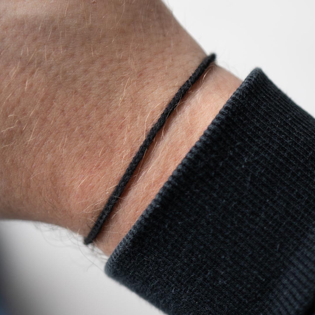 minimal-black-bracelet