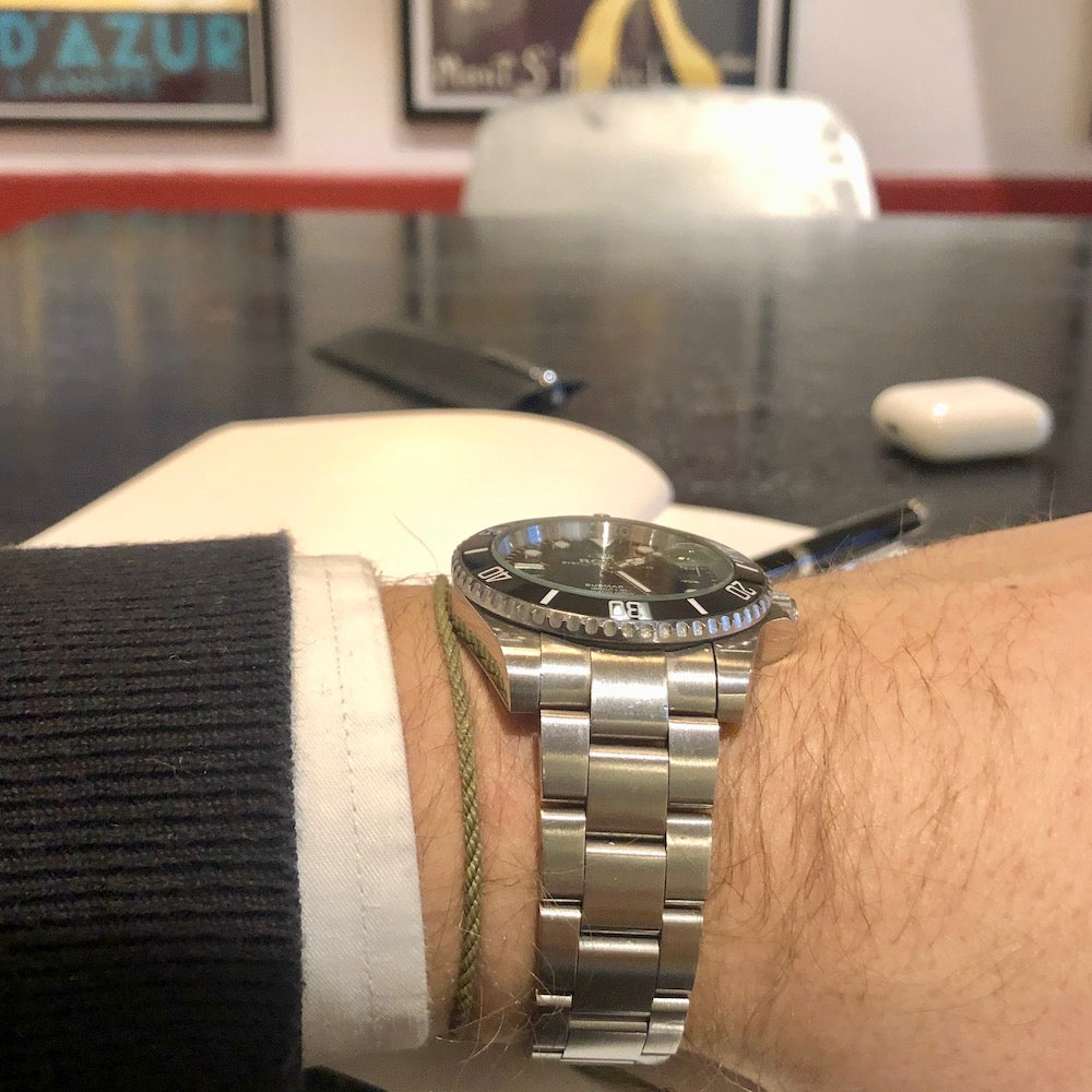 Olivgrünes Twisted Armband