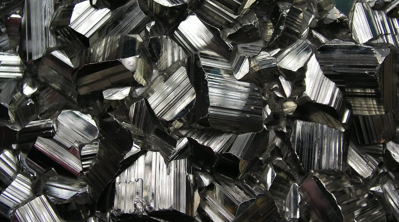 black tourmaline meaning
