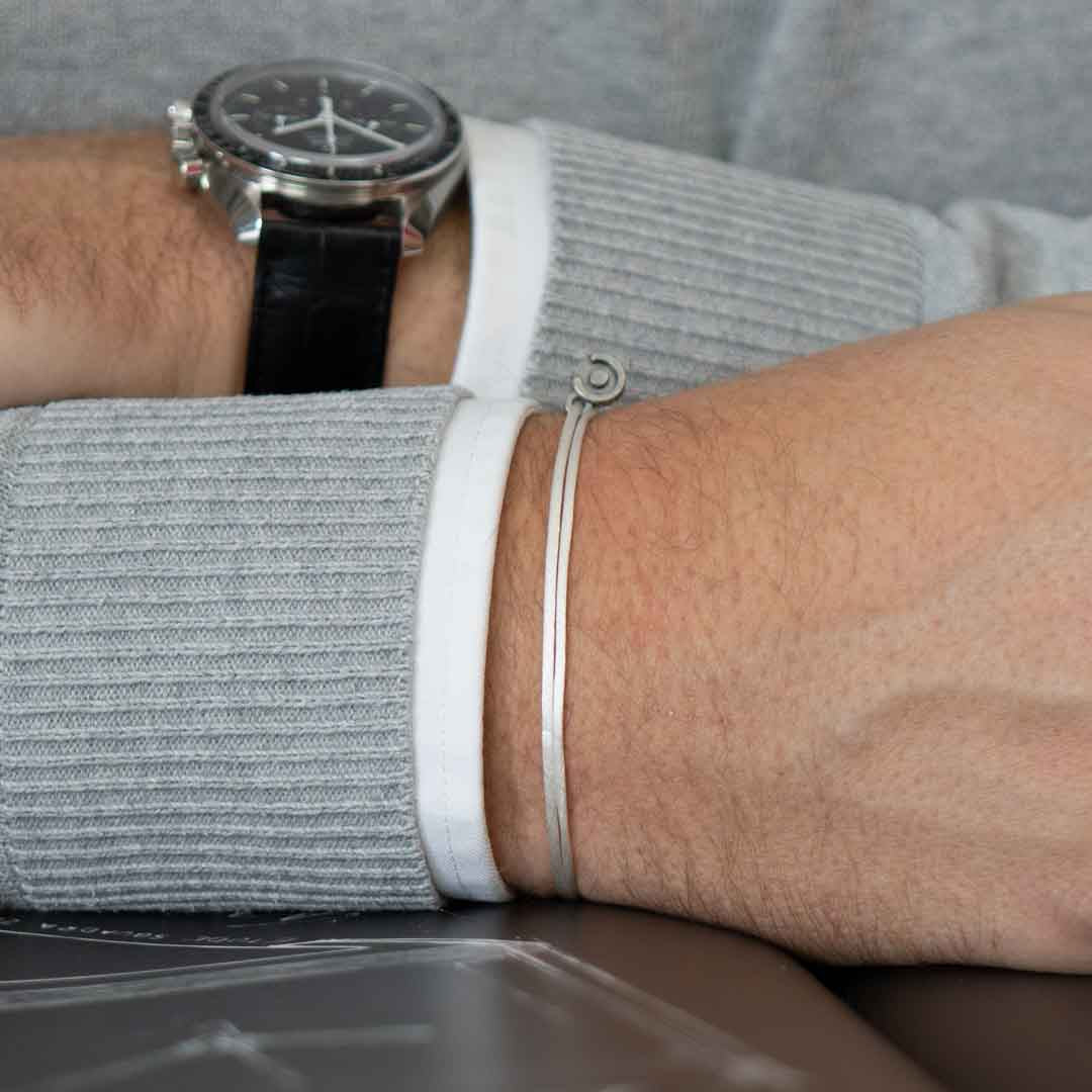 Off-white Satin Armband